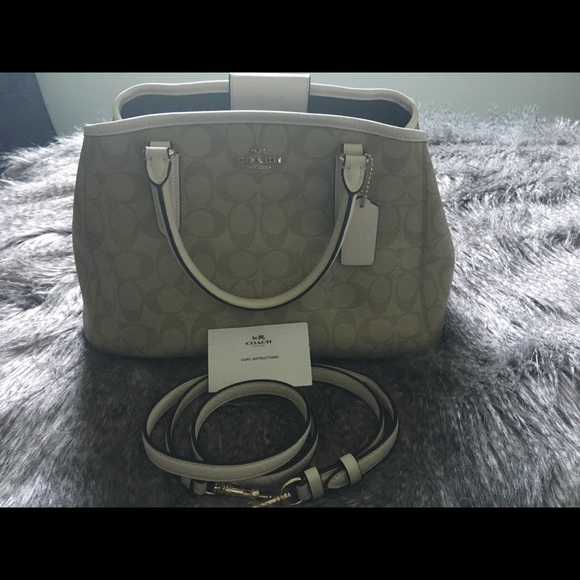 Authentic Coach Handbag with strap - Picture 2 of 8